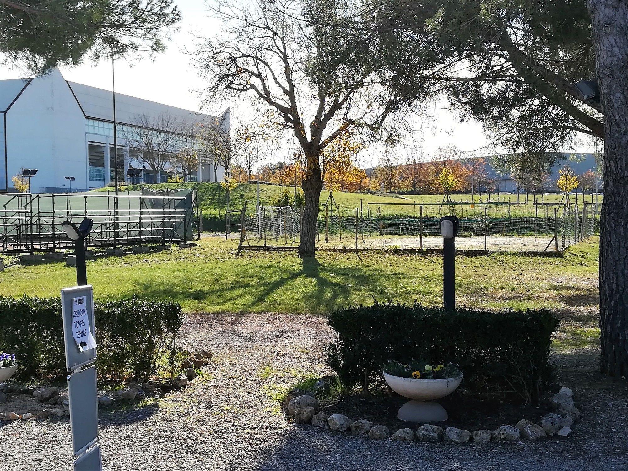 קולה ואל ד'אלזה Sport Village La Badia מראה חיצוני תמונה